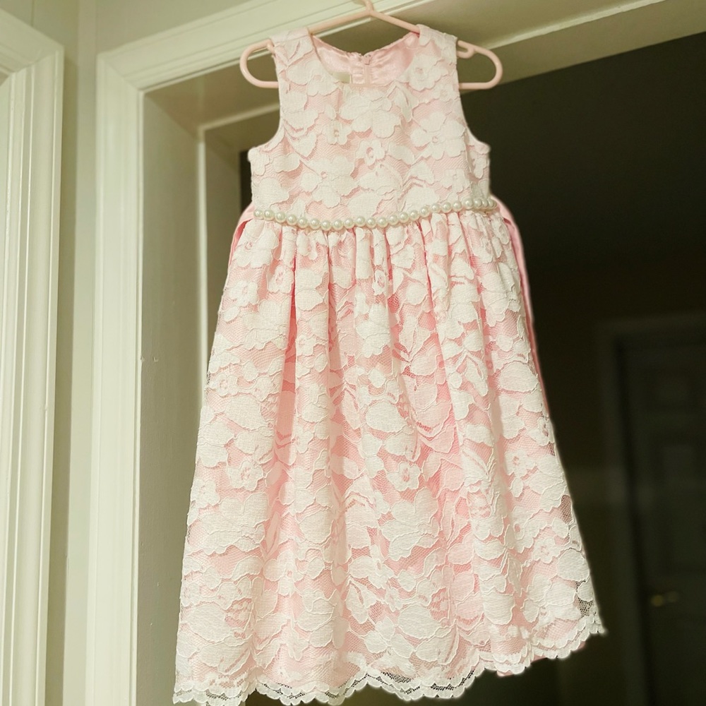 Girl’s dress for sale. Size 4.